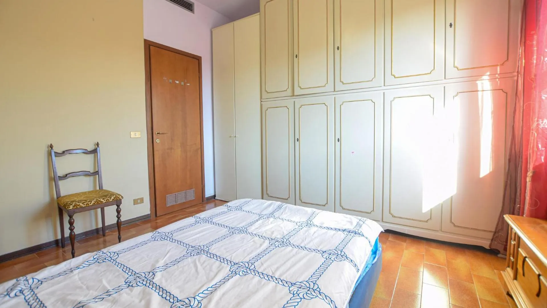 Pet Friendly Apartment In Viareggio With Wifi